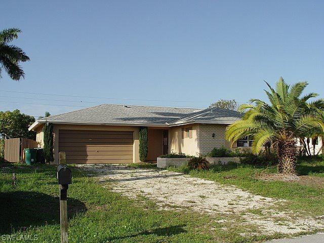 4818 Tahiti Ln., Naples, FL