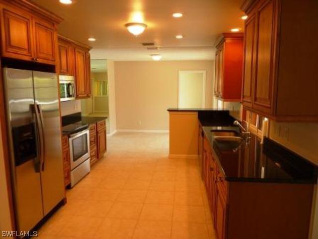 122 Palm River Blvd., Naples, FL 34110