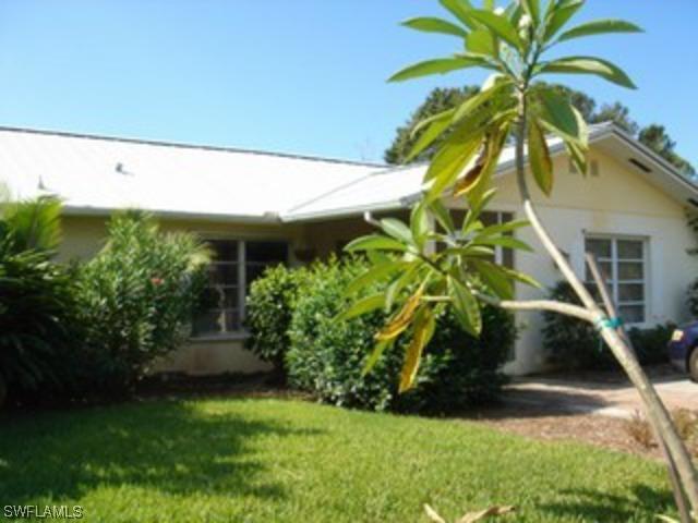 1336 Illinois Dr., Naples, FL