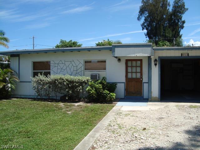 853 95th Ave., Naples, FL 34108