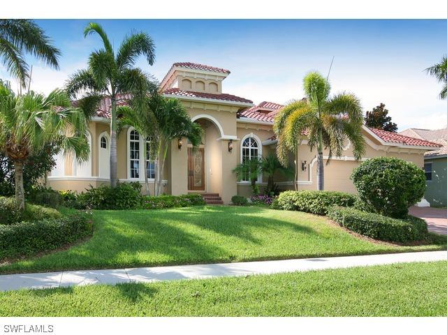 647 Crescent St., Marco Island, FL