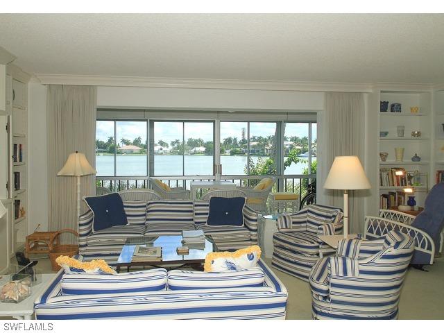 2800 Gulf Shore Blvd. #101, Naples, FL 34103