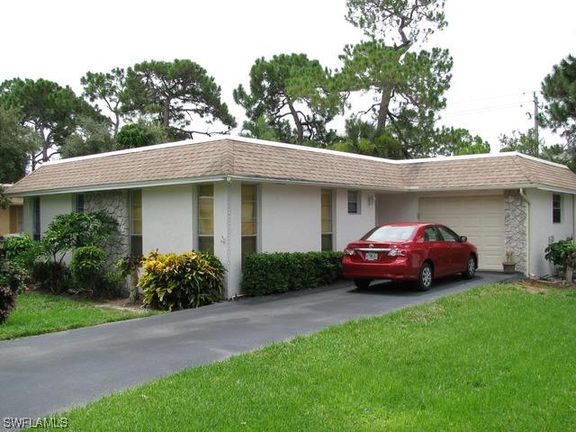 365 Carnaby Ct., Naples, FL 34112