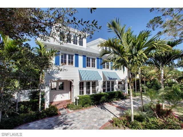 475 3rd Ave., Naples, FL 34102