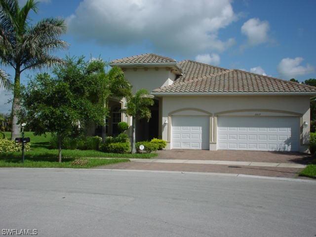 2017 Jacklin Ct., Naples, FL 34120
