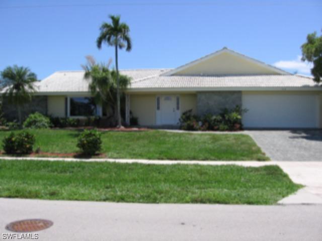 154 Stillwater Ct., Marco Island, FL 34145