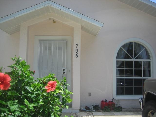 796 108th Ave., Naples, FL 34108