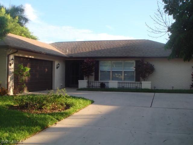 4633 Lakewood Blvd., Naples, FL