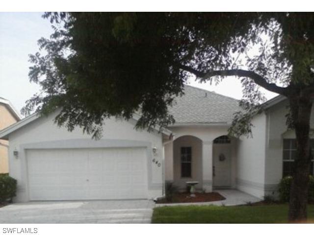 640 Lambton Ln., Naples, FL 34104