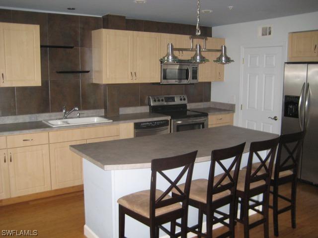 1160 Wildwood Lakes Blvd. #201, Naples, FL 34104