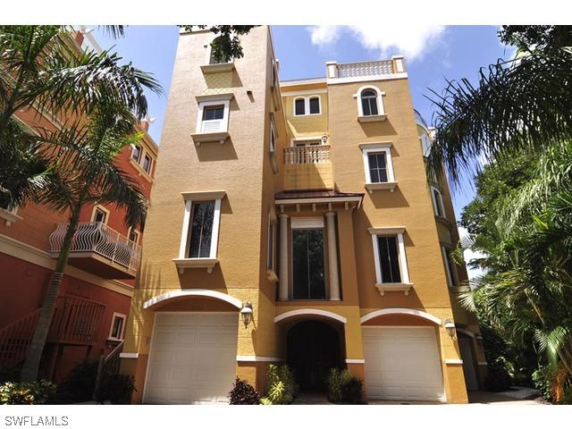 5352 Barefoot Bay Ct., Bonita Springs, FL 34134