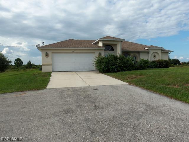 3725 66th Ave., Naples, FL 34120