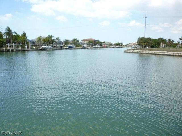 850 Willow Ct., Marco Island, FL 34145