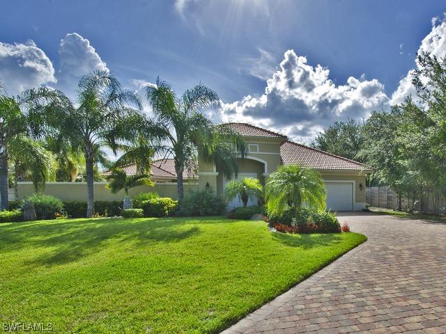 5030 Rustic Oaks Cir., Naples, FL 34105