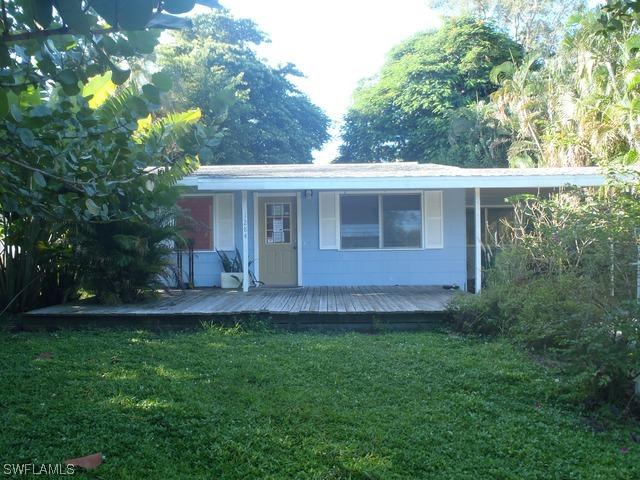 1284 Michigan Ave., Naples, FL 34103