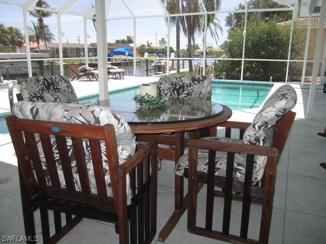 800 Apple Ct., Marco Island, FL