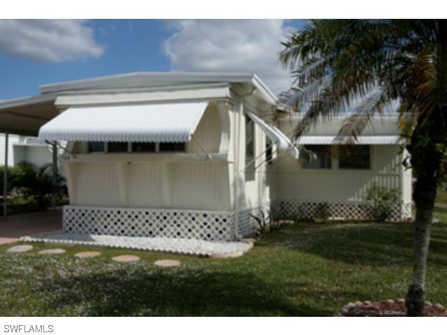 104 Willow Ln., Naples, FL