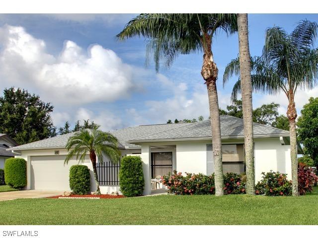 157 Fleur De Lis Ln., Naples, FL