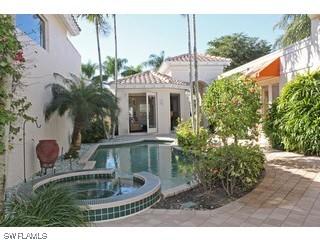 7869 Cocobay Dr. #6, Naples, FL