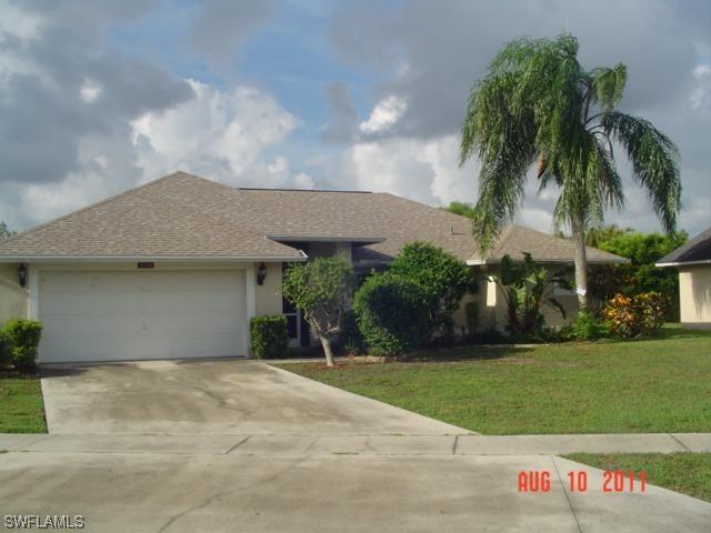 3454 Anton Ct., Naples, FL 34109