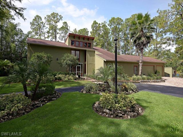 1885 Oakes Blvd., Naples, FL