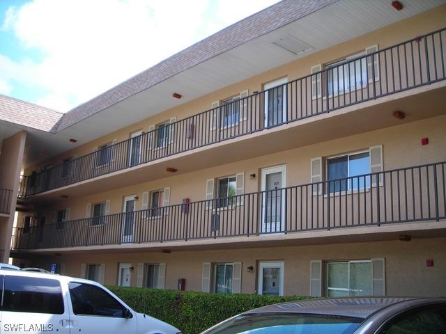 5635 Rattlesnake Hammock Rd. #303, Naples, FL