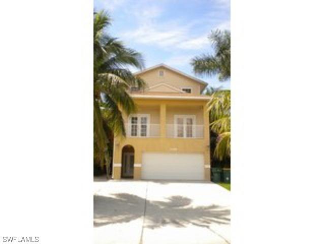 2244 Curtis St., Naples, FL