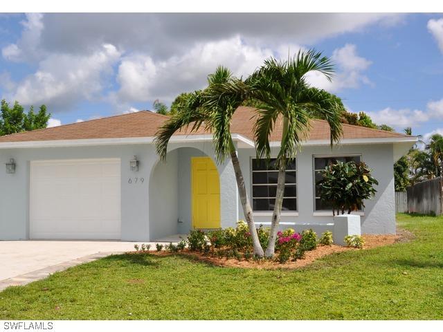 679 94th Ave., Naples, FL 34108