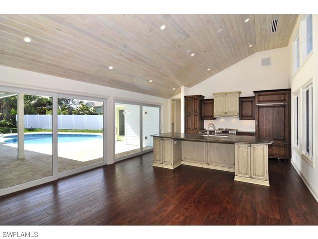 486 Murex Dr., Naples, FL