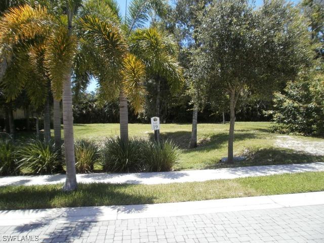 1424 Hemingway Pl., Naples, FL 34103