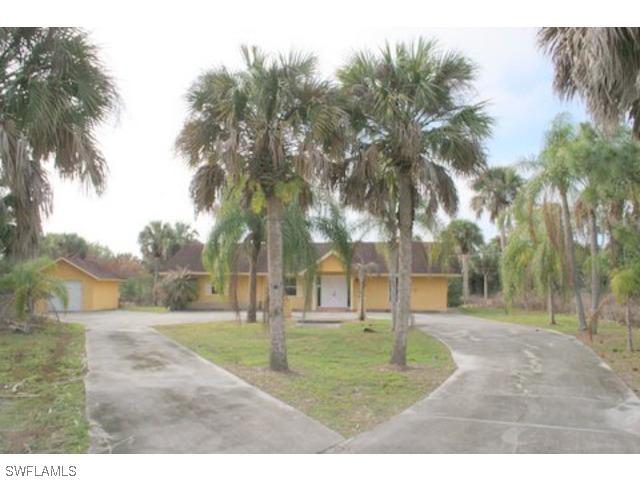 2520 8th Ave., Naples, FL 34120