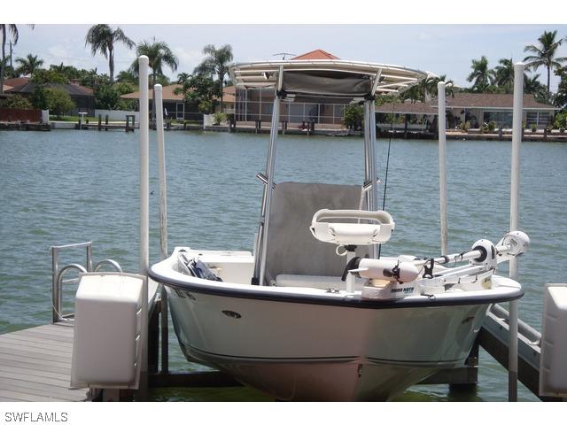 124 Hilo St., Naples, FL 34113