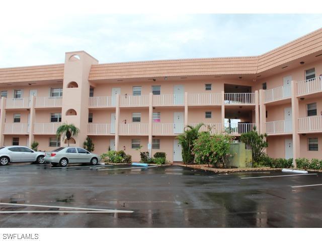 190 Turtle Lake Ct., Naples, FL 34105