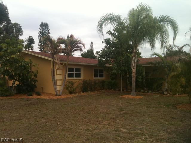 4481 19th Ave., Naples, FL 34116