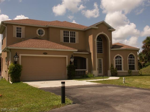 2580 14th Ave., Naples, FL 34117