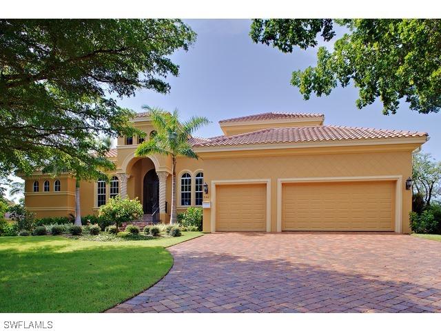 540 15th Ave., Naples, FL
