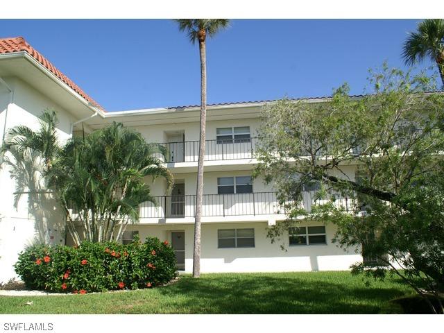 49 Highpoint Cir., Naples, FL