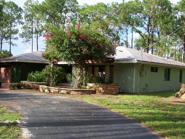 720 Lakeland Ave., Naples, FL