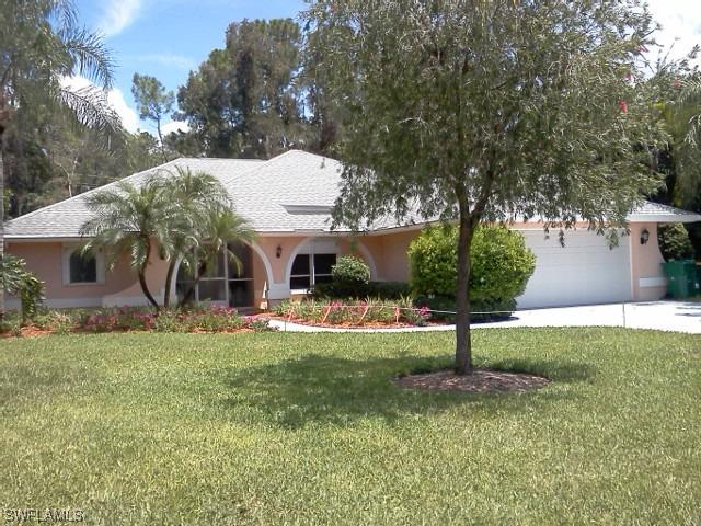 1917 Empress Ct., Naples, FL