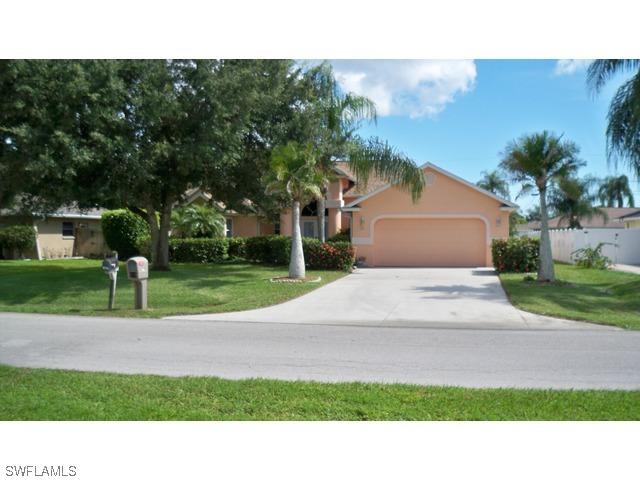 110 Madison Dr., Naples, FL