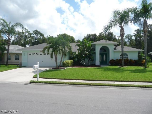 23463 Olde Meadowbrook Cir., Bonita Springs, FL 34134