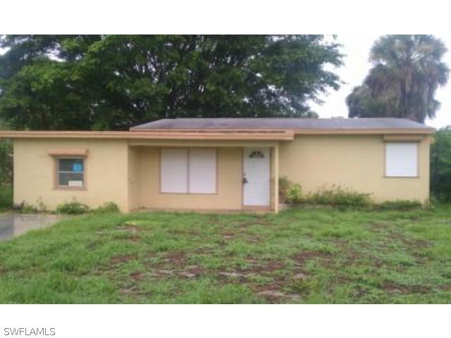 4524 Orchard Ln., Naples, FL 34112