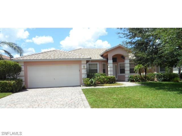 752 Grand Rapids Blvd., Naples, FL 34120