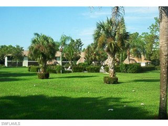 1204 Commonwealth Cir. #102, Naples, FL