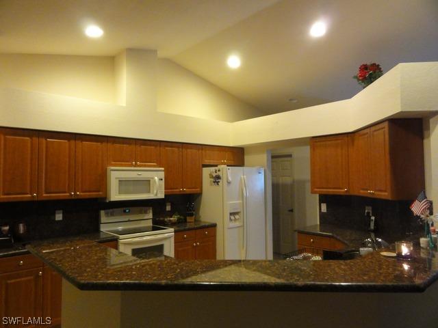 2883 4th Ave., Naples, FL 34120