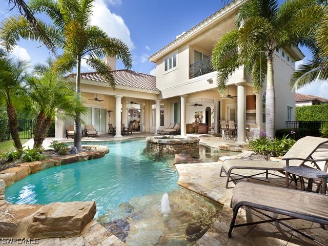 623 Murex Dr., Naples, FL