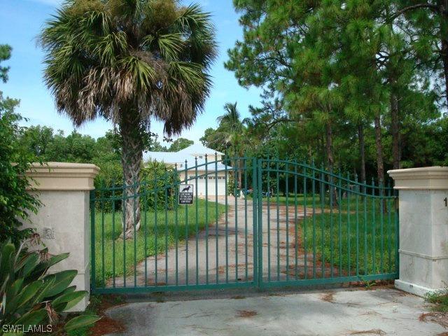 1805 Heritage Tr., Naples, FL 34112