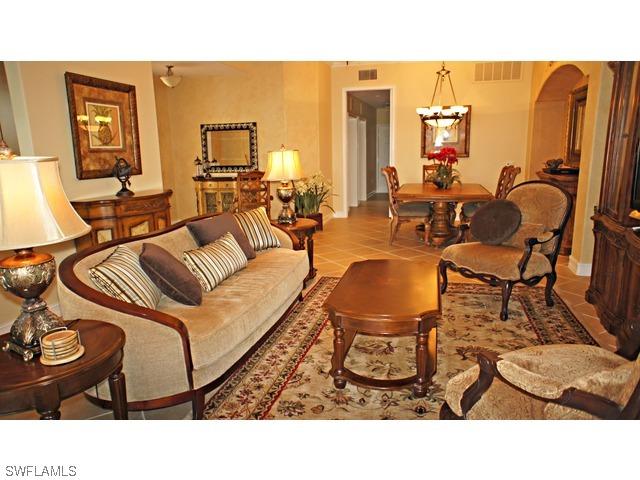 10470 Smokehouse Bay Dr. #102, Naples, FL 34120