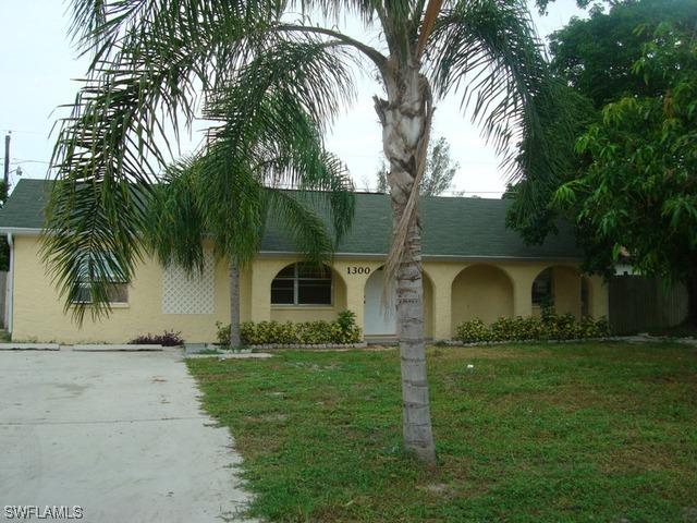 1300 Jeronimo Dr., Naples, FL