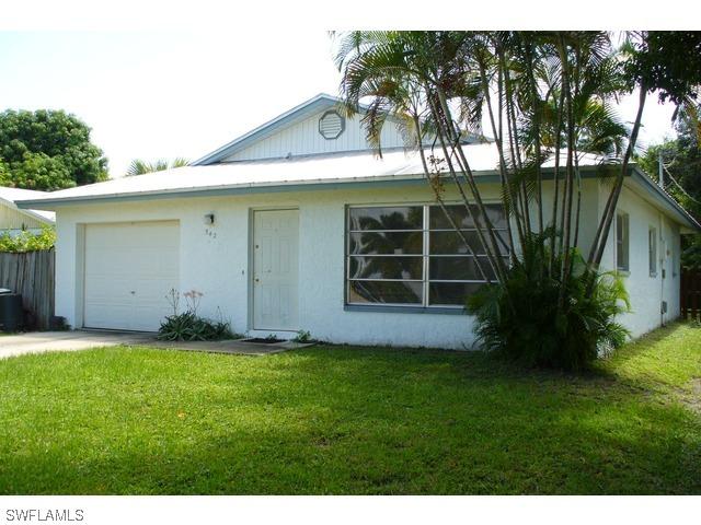 542 110th Ave., Naples, FL 34108